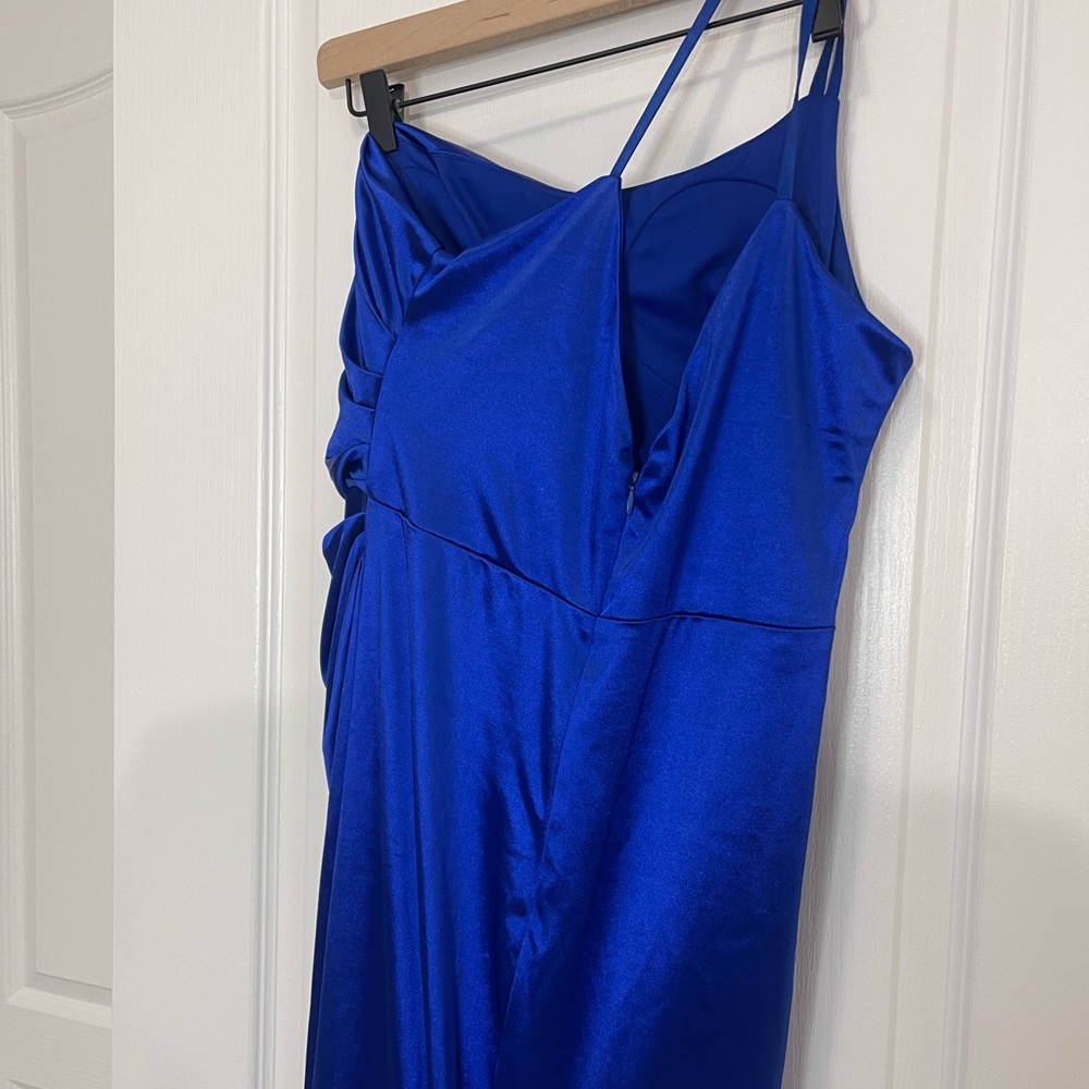 SHEIN Love and Lemonade One Shoulder Formal Dress - Picture 4 of 10